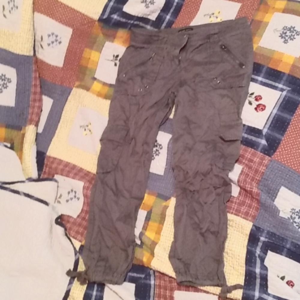 Summer capris